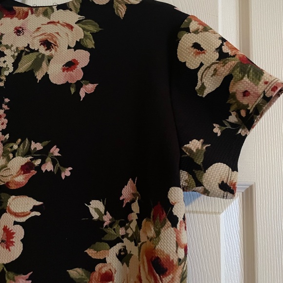 Black Floral Dress - Picture 2 of 4